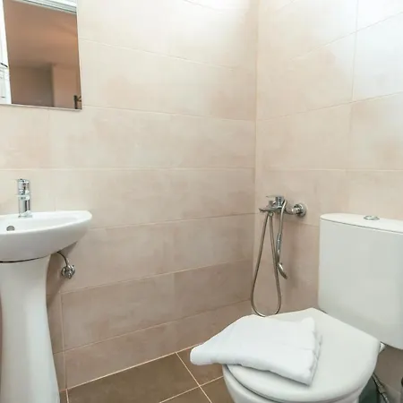 The Krazy Kactus - Kos Daire *